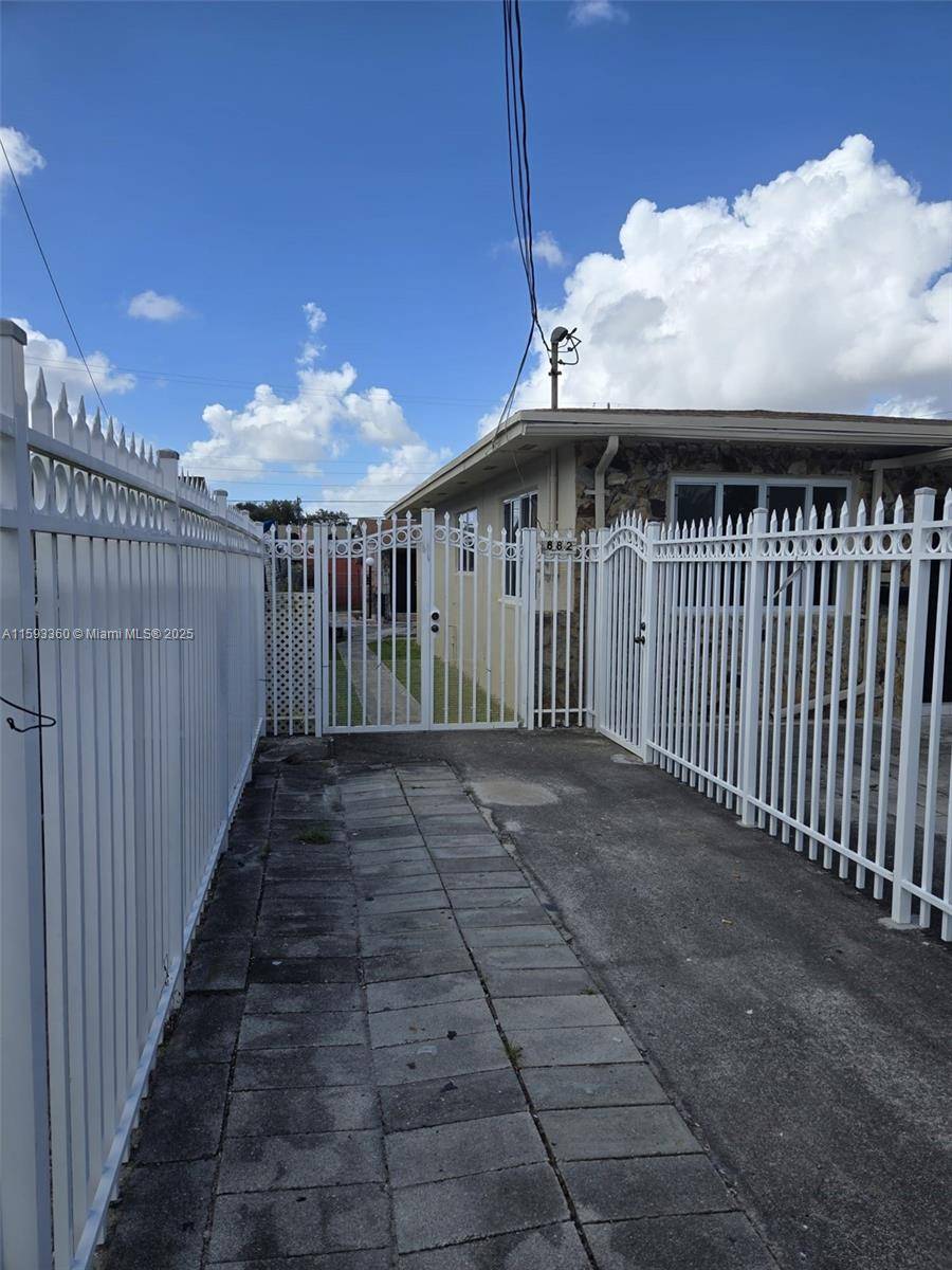 Miami, FL 33125,880 NW 26th Ave