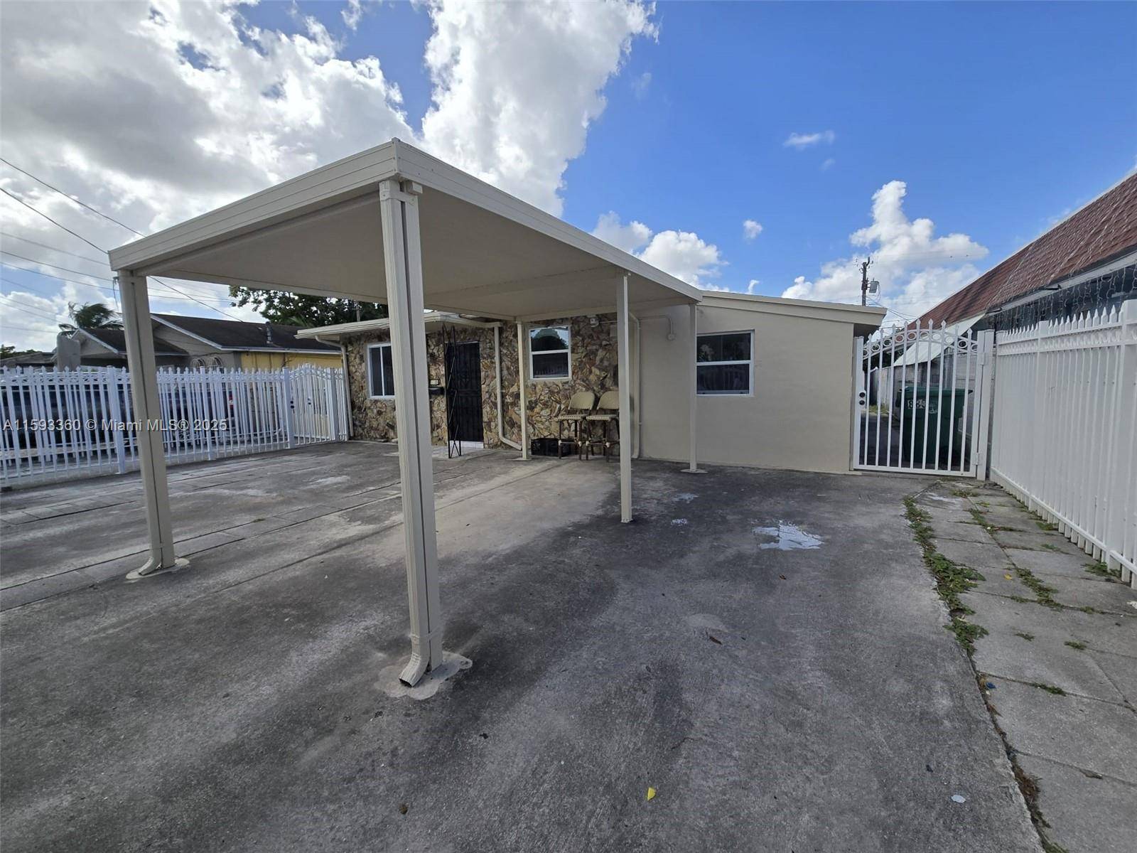 Miami, FL 33125,880 NW 26th Ave