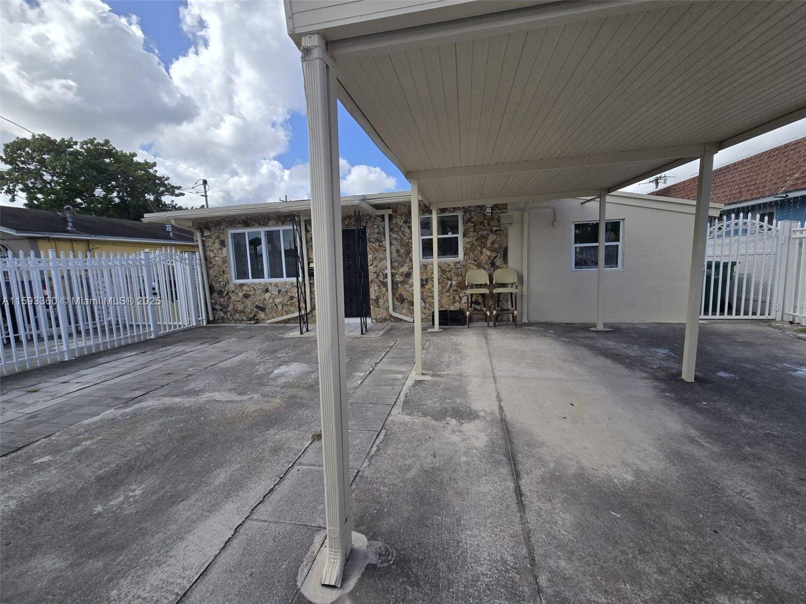 Miami, FL 33125,880 NW 26th Ave
