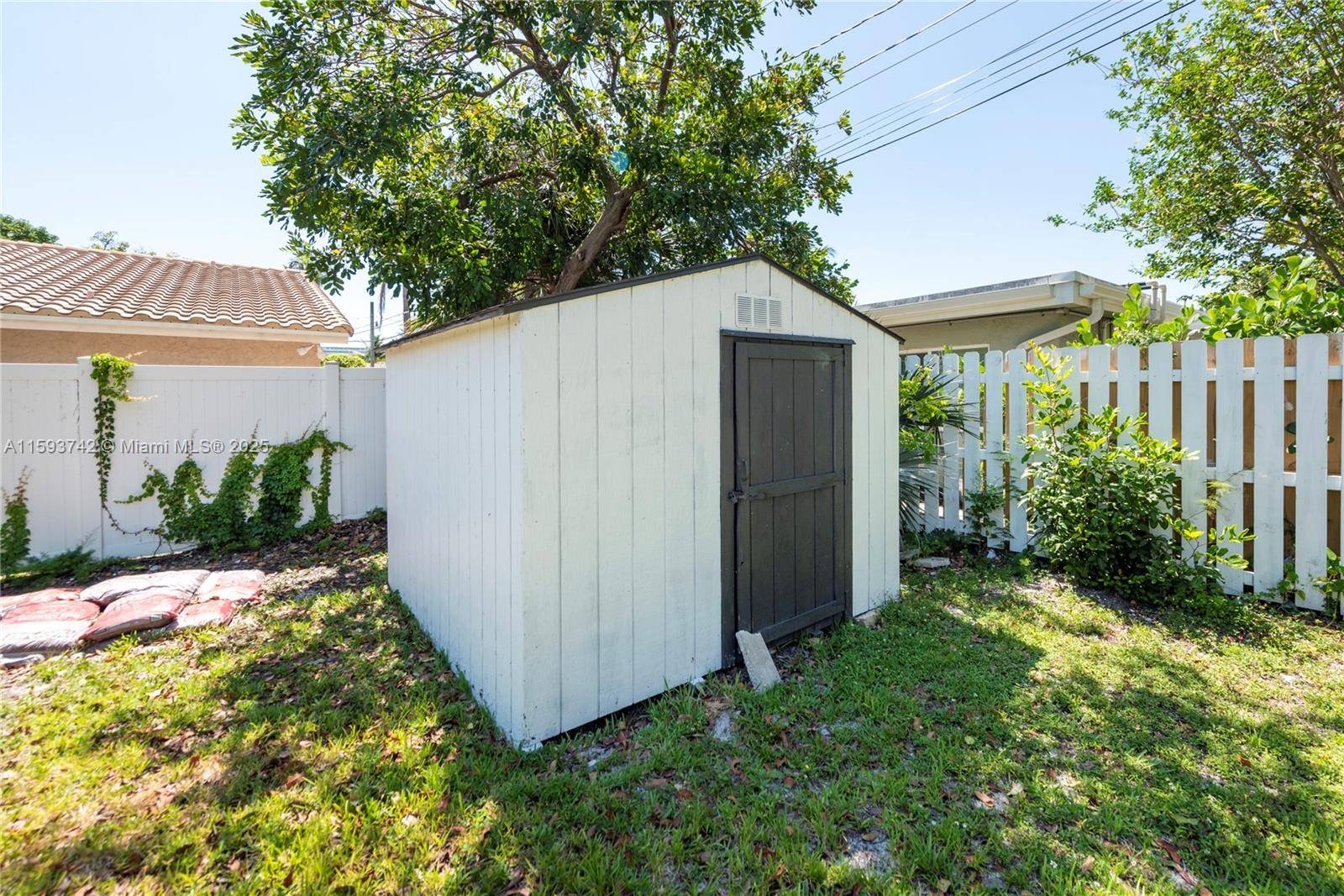 Fort Lauderdale, FL 33316,2308 SE 18 St