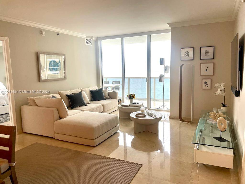 Hallandale Beach, FL 33009,1830 S Ocean Dr #4004