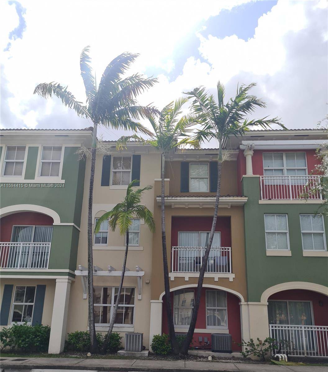Doral, FL 33178,11002 NW 83rd St #211