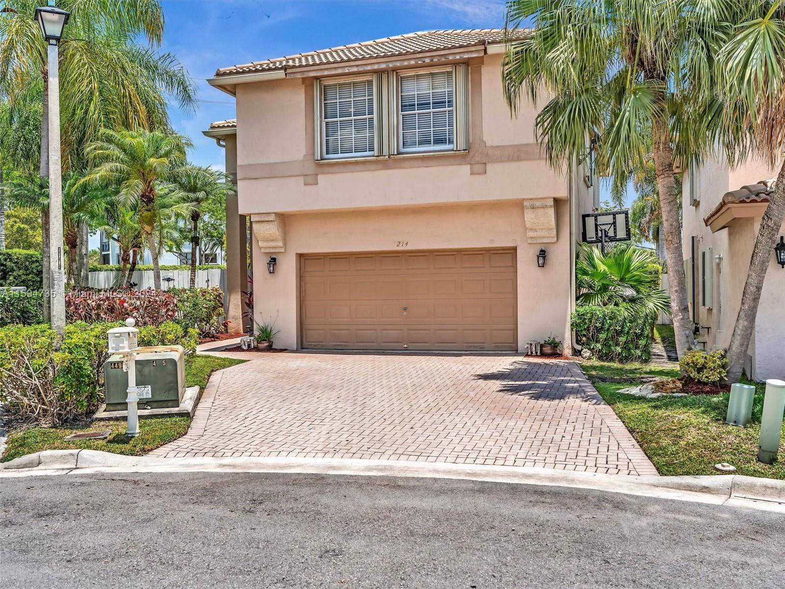 Weston, FL 33326,214 La Costa Ct