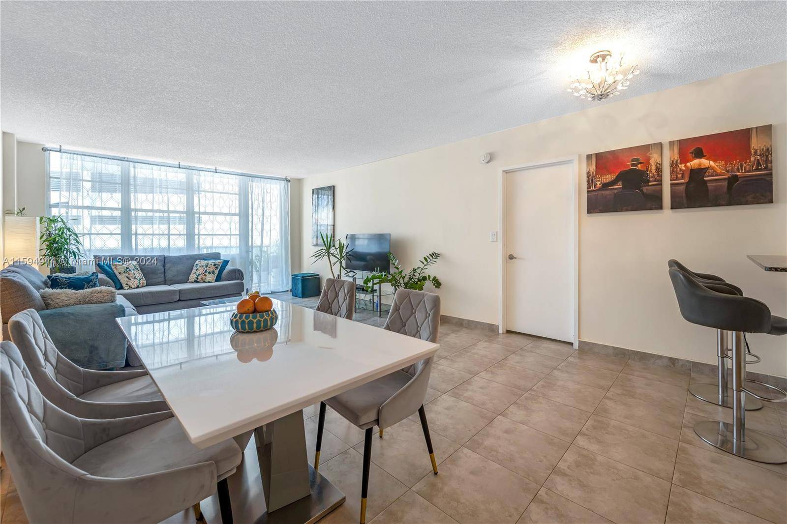 Hollywood, FL 33019,3725 S Ocean Dr #1015