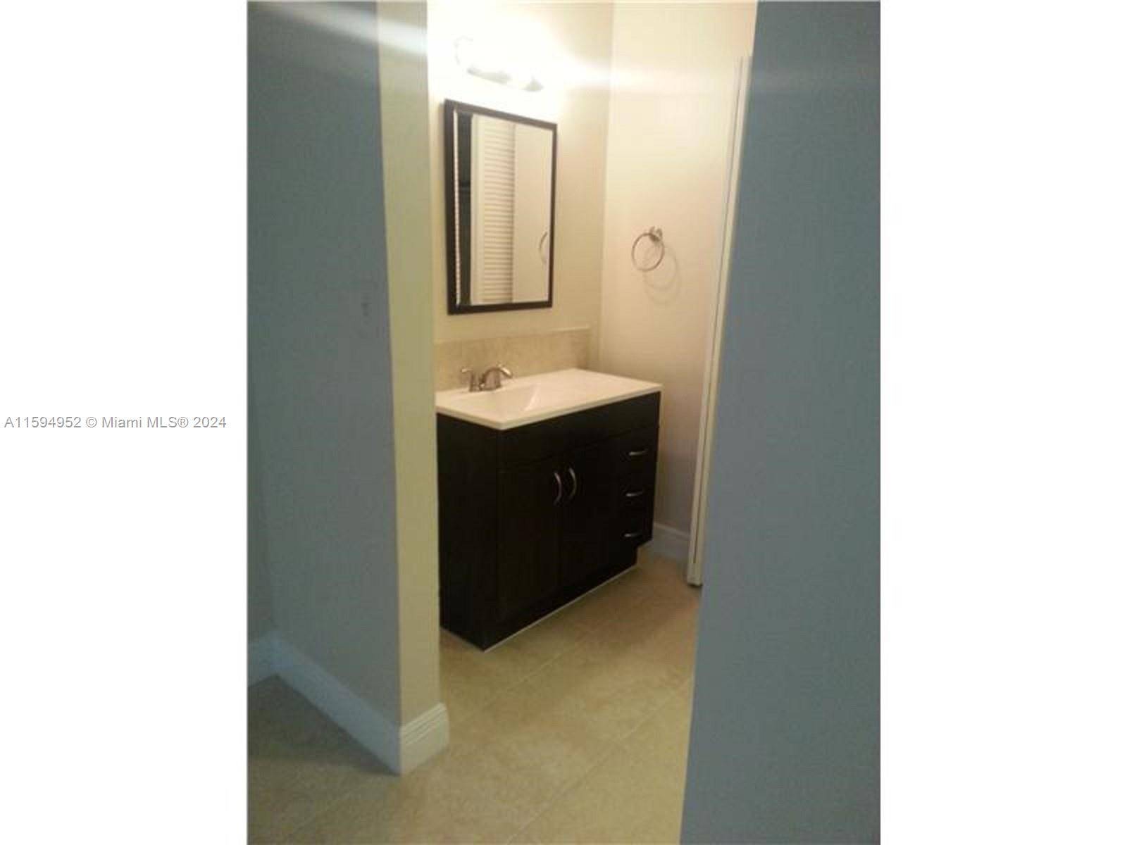 Sunrise, FL 33351,10024 Winding Lake Rd #103