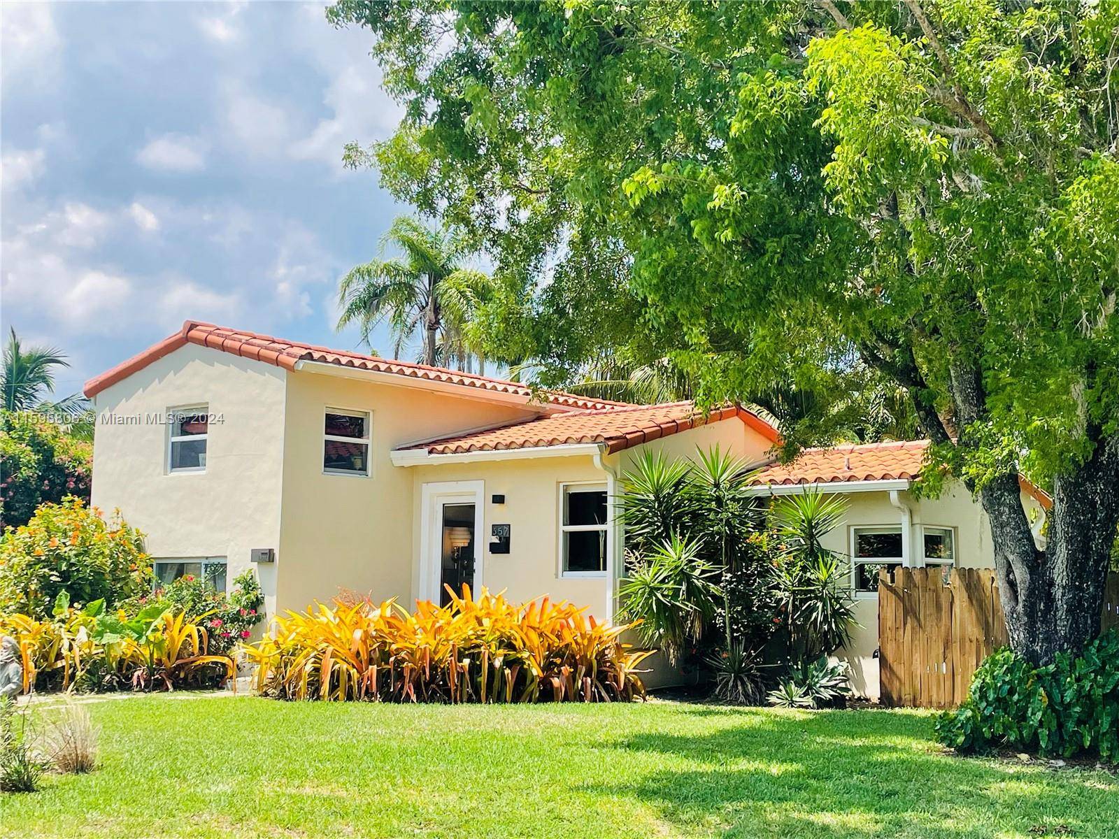 Miami, FL 33161,357 NE 117th St