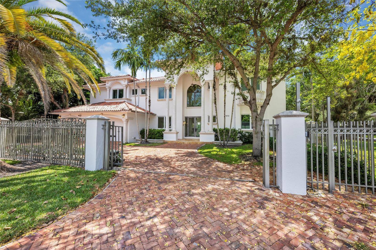 Miami, FL 33143,7975 SW 52nd Ct