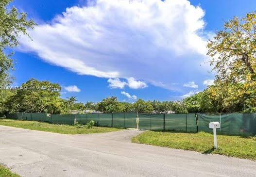 Pinecrest, FL 33156,12700 Rolling Road Dr