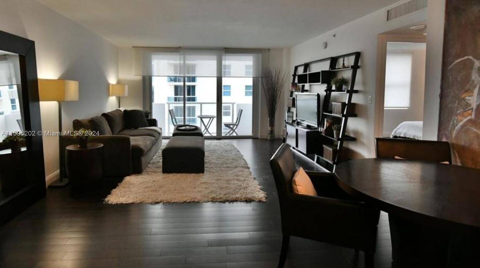 Surfside, FL 33154,9195 Collins Ave #811