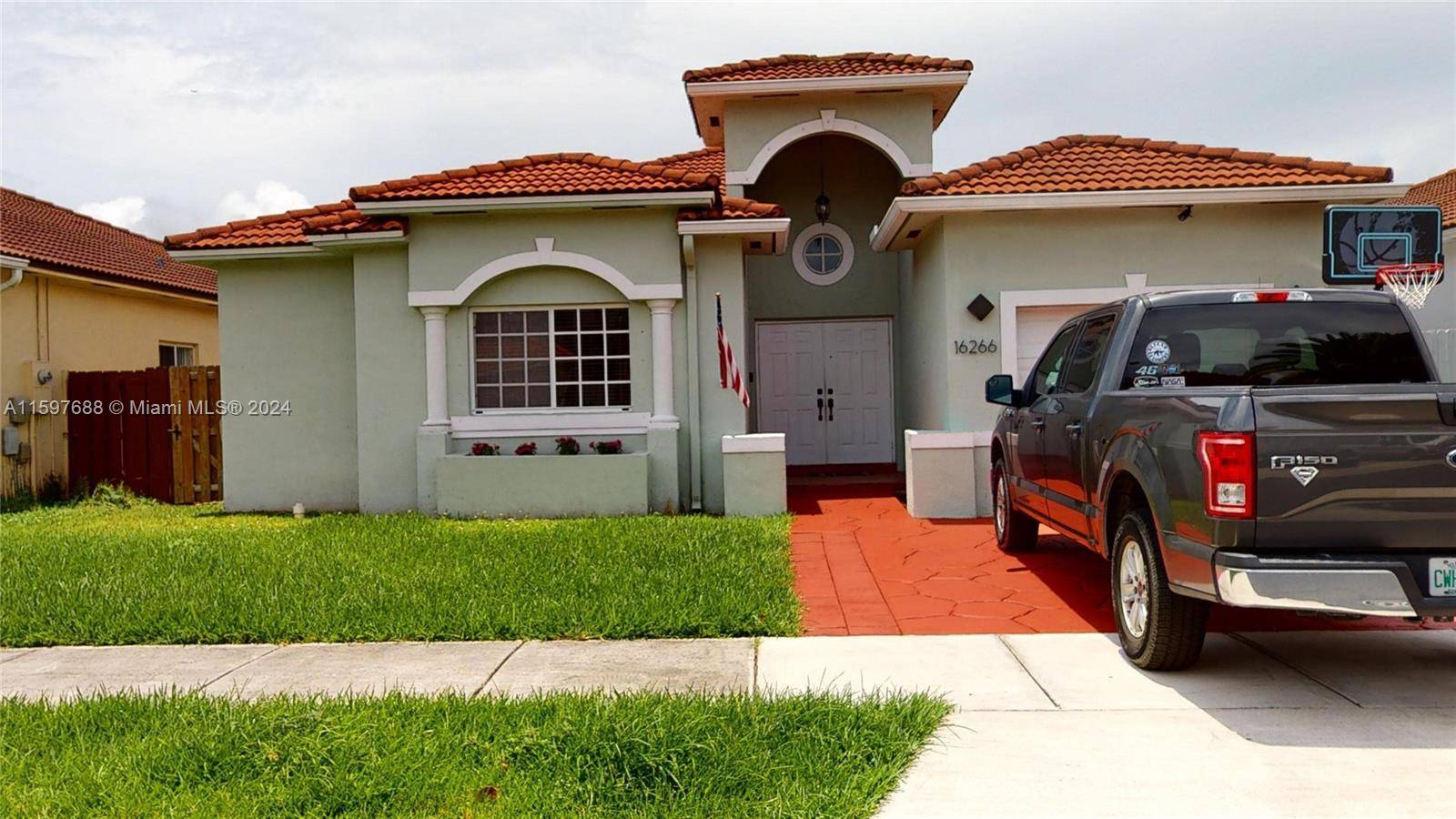 Miami, FL 33185,16266 SW 54th Ter
