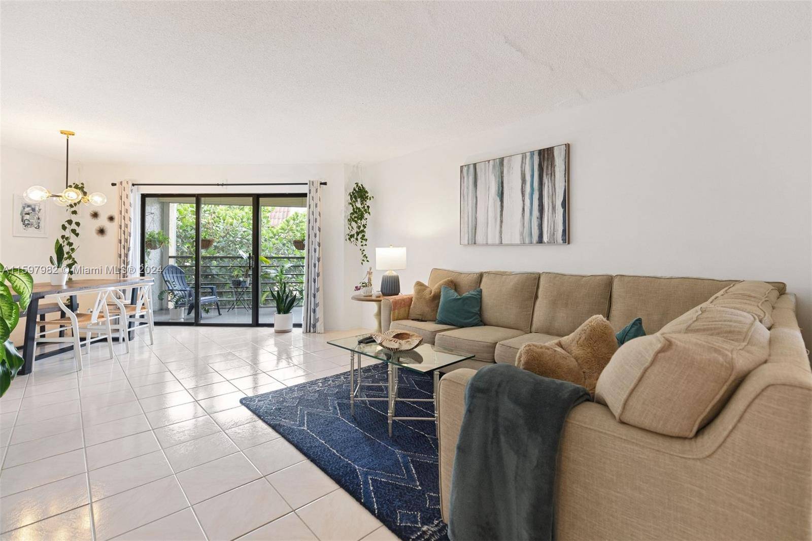 Plantation, FL 33317,6755 W Broward Blvd #411