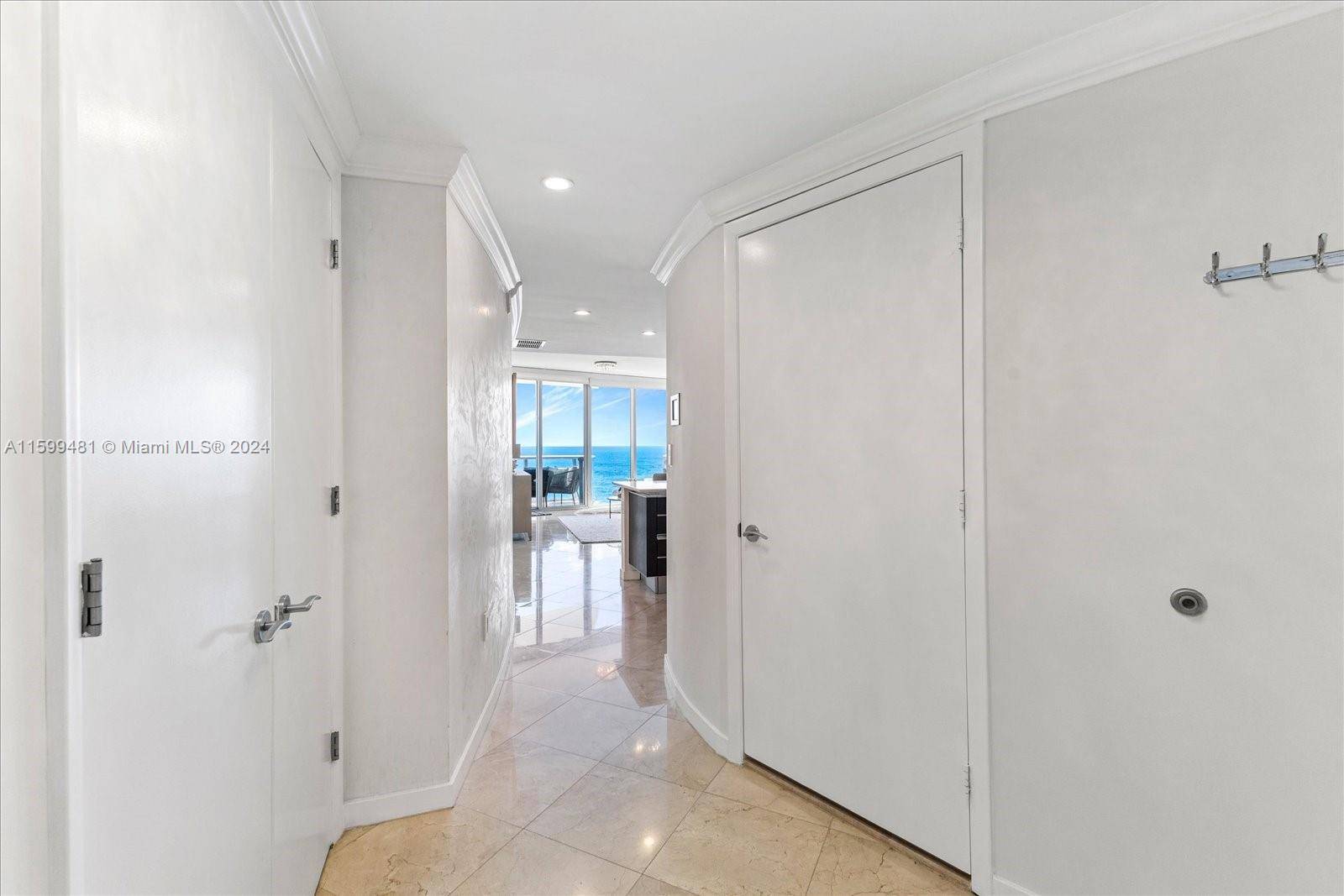 Sunny Isles Beach, FL 33160,17001 Collins Ave #1103