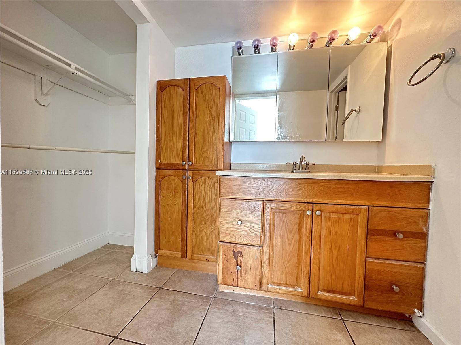North Bay Village, FL 33141,1801 S Treasure Dr #228