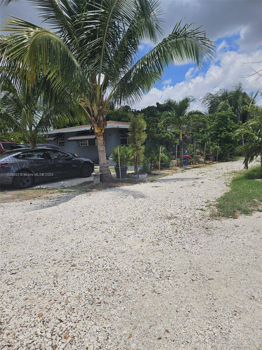 Miami, FL 33147,2803 NW 91st St