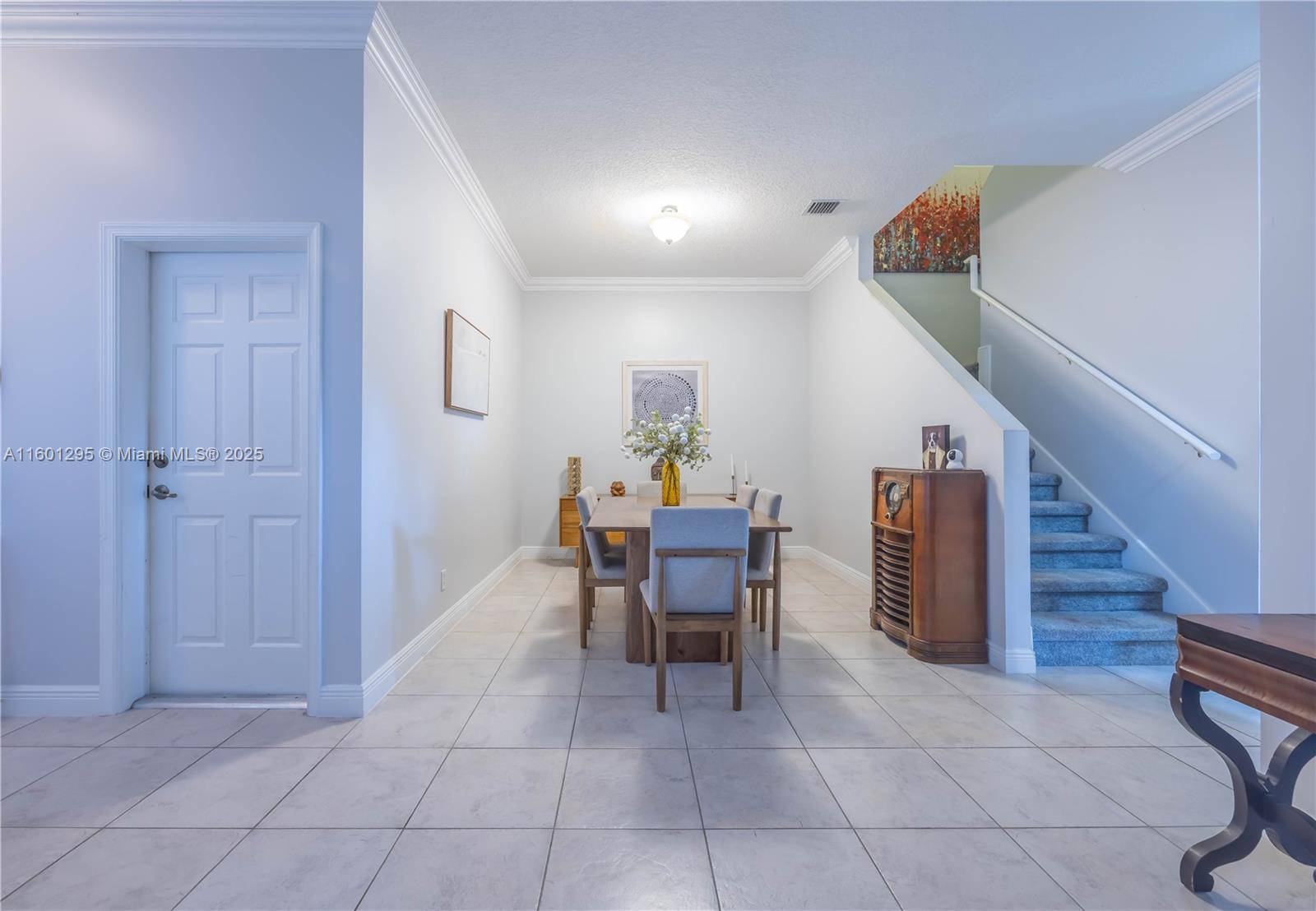 Davie, FL 33328,3230 Fairway Cir #15