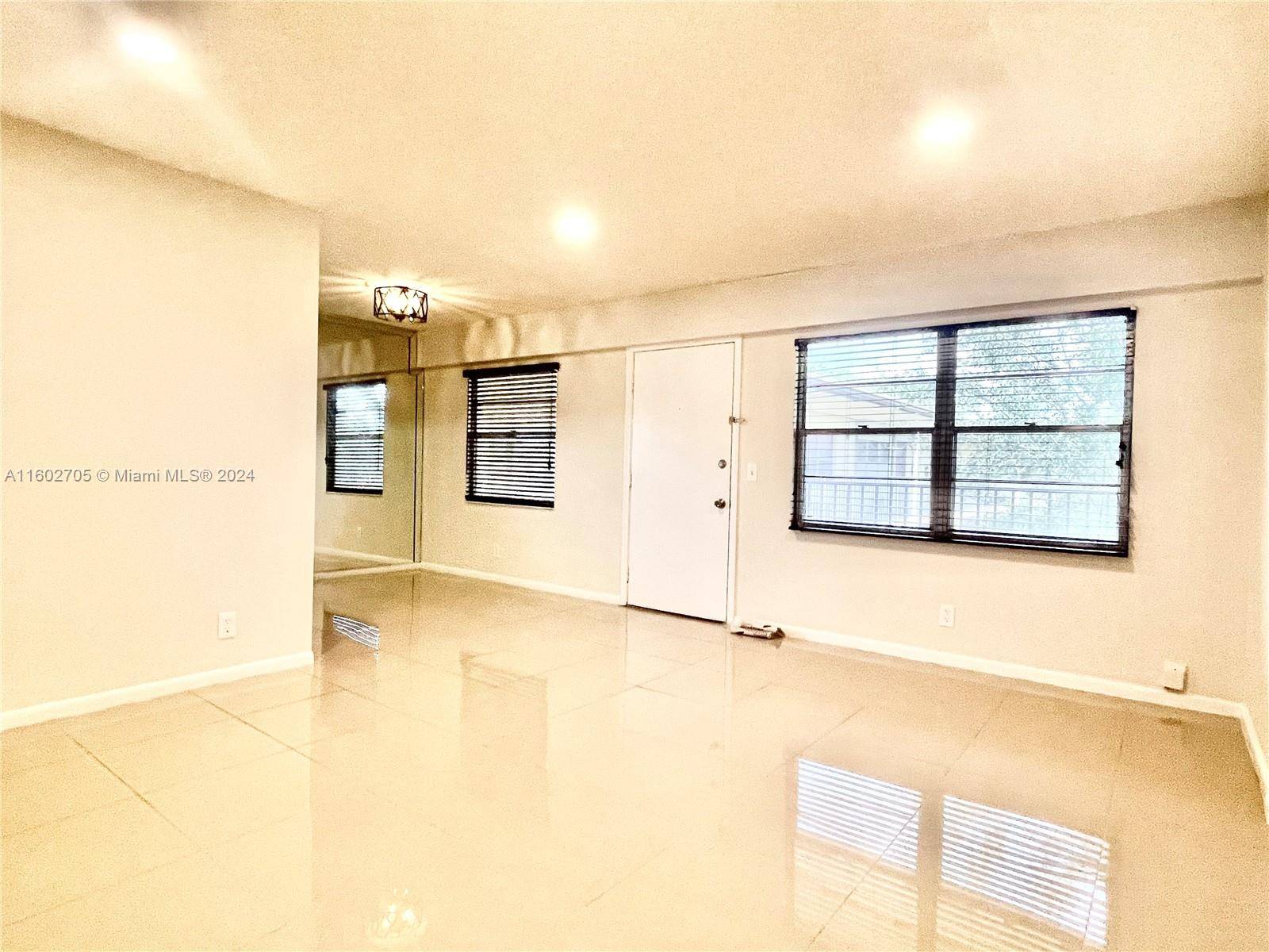 Pembroke Pines, FL 33027,150 SW 134th Way #304R
