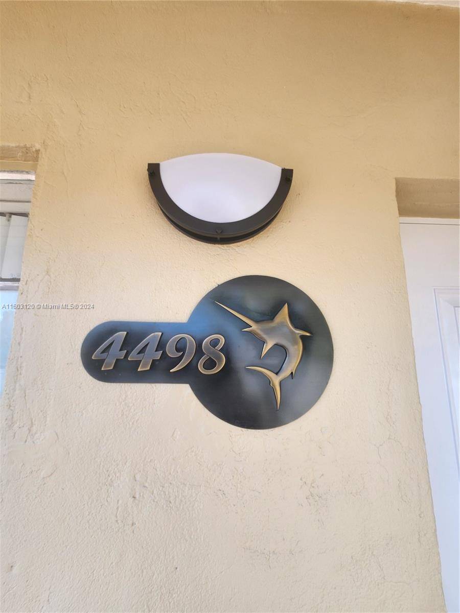 Hialeah, FL 33013,4498 E 8th Ct