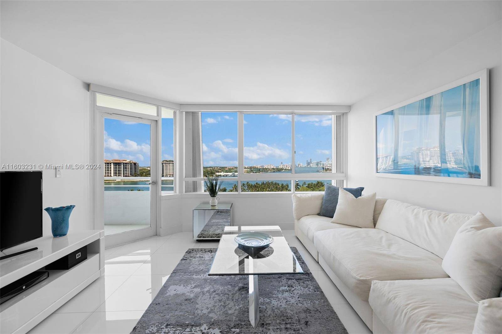 Miami Beach, FL 33139,400 S Pointe Dr #1007