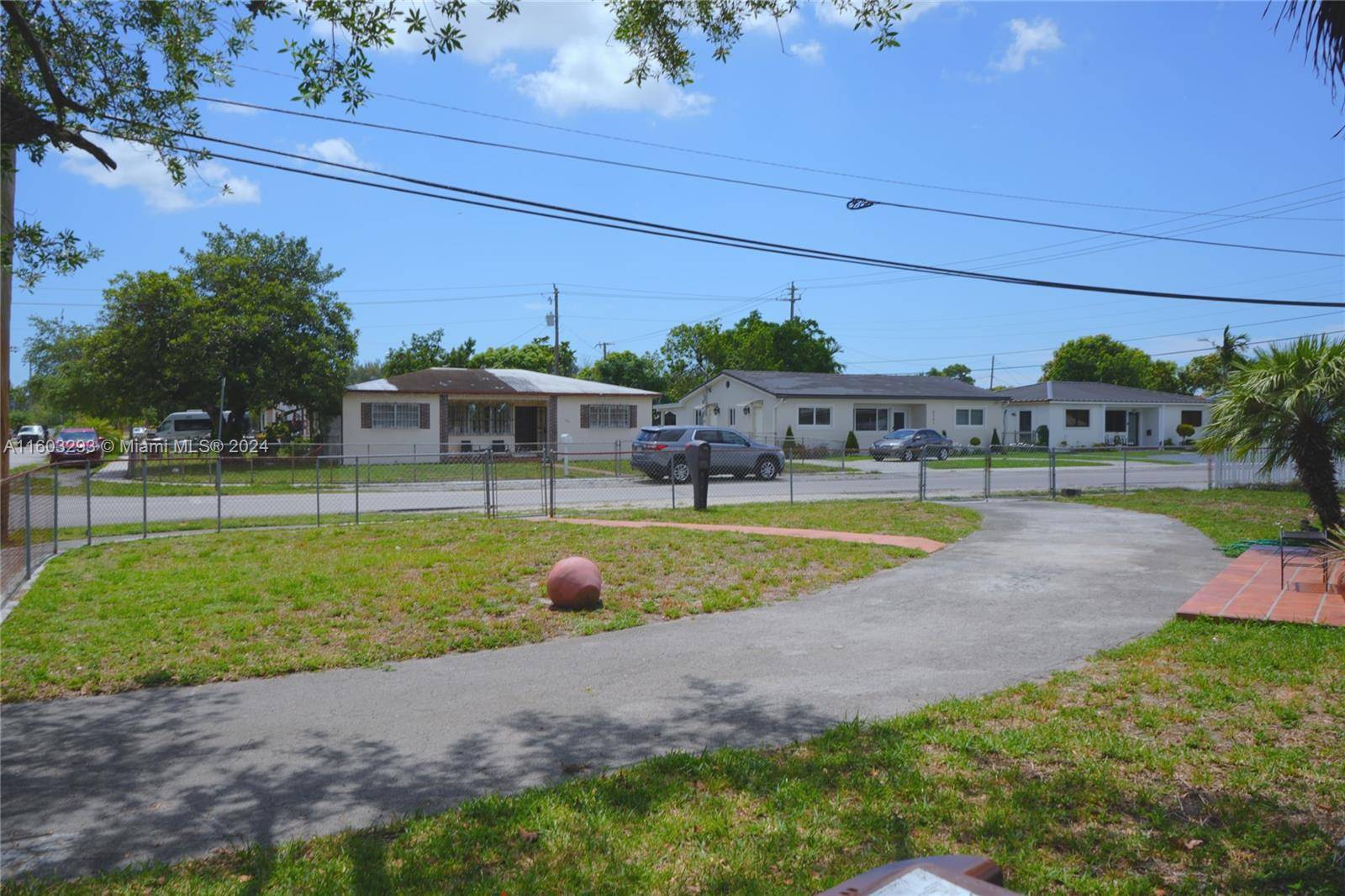 Hialeah, FL 33013,6284 E 6th Ave
