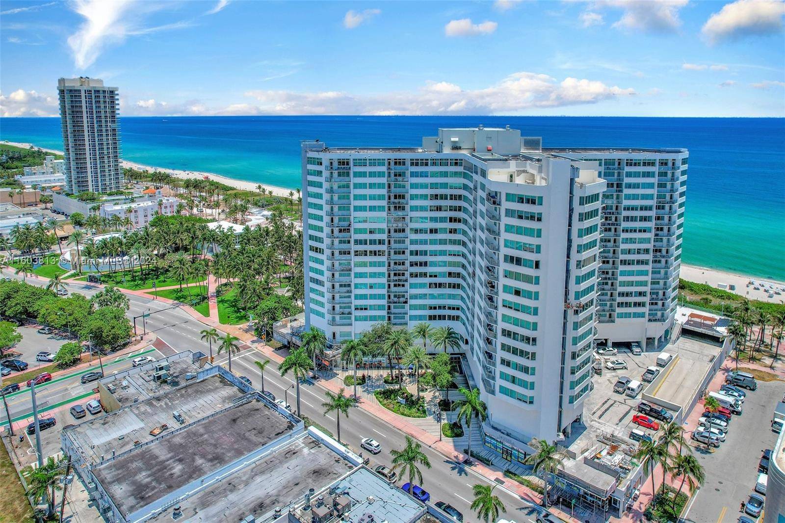 Miami Beach, FL 33141,7135 Collins Ave #501