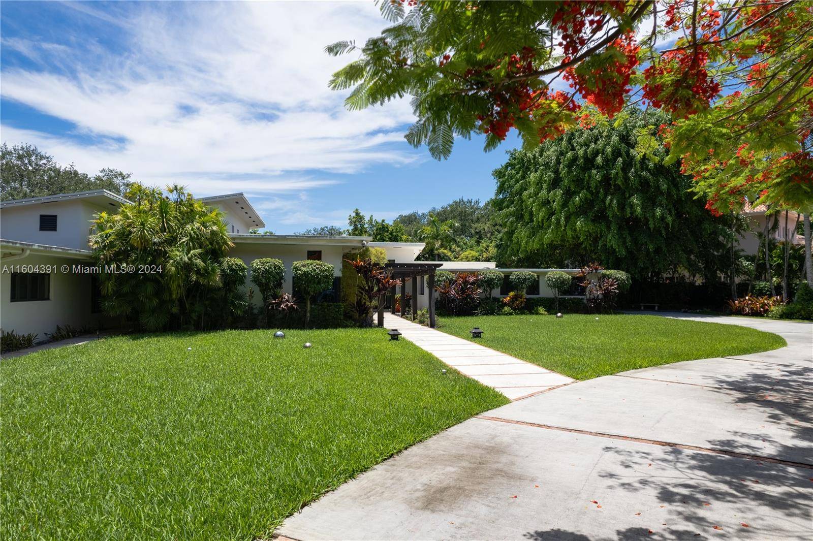 Miami, FL 33143,6901 SW 79th Ave