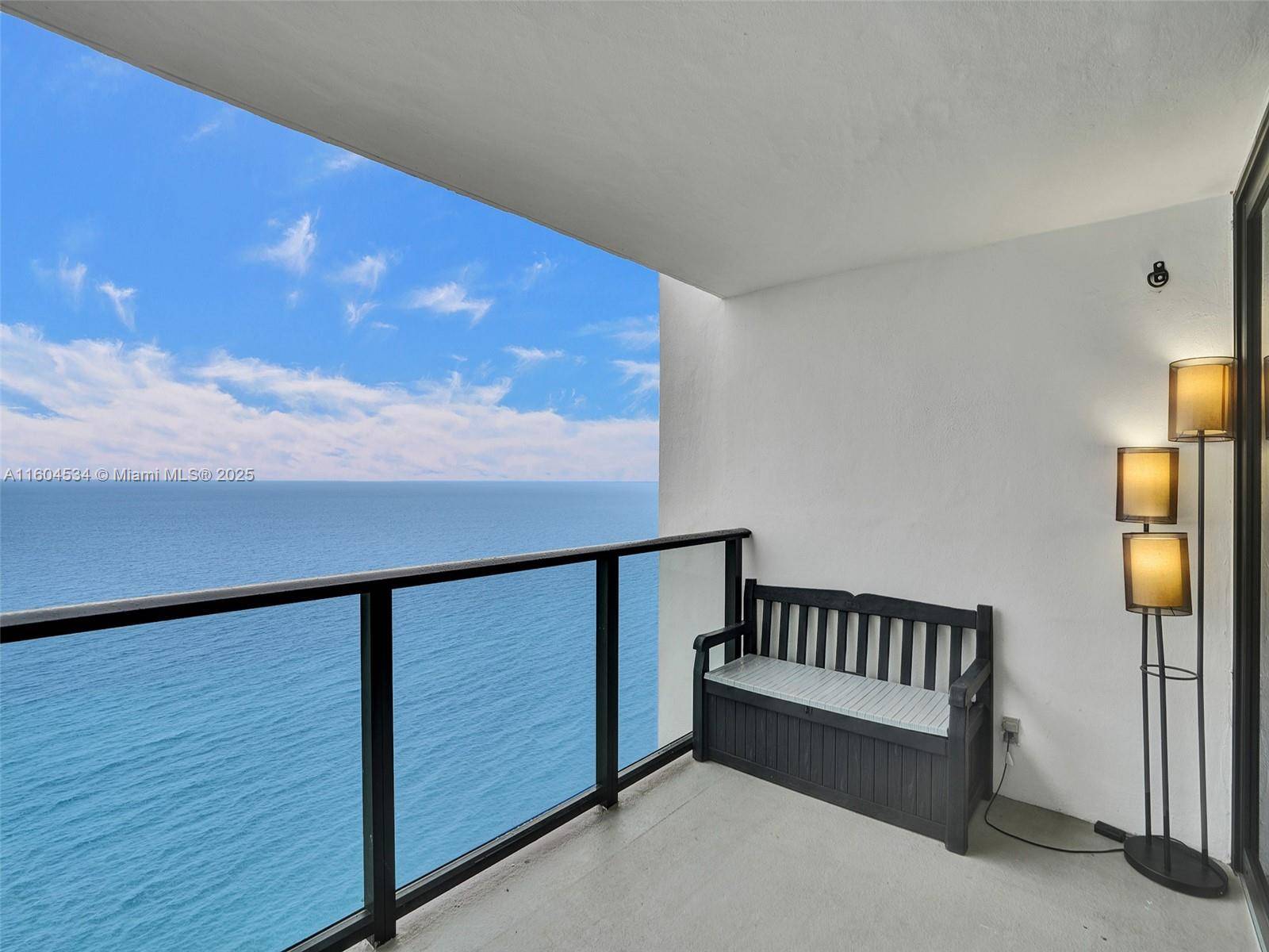 Hollywood, FL 33019,2301 S Ocean Dr #2403