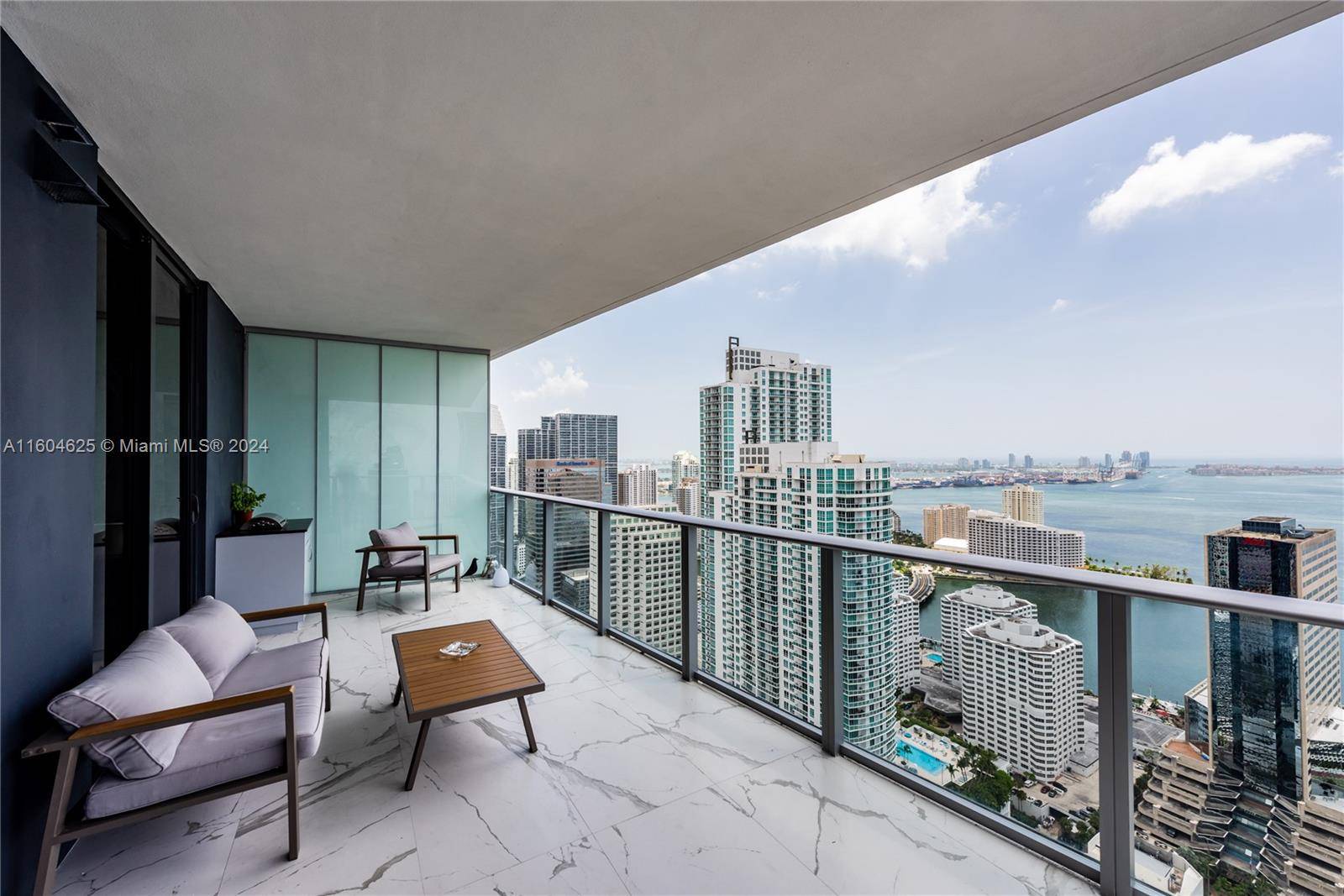 Miami, FL 33131,1010 Brickell Ave #4605