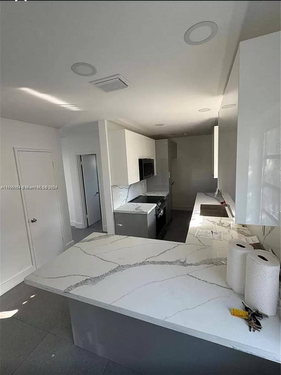 North Miami, FL 33168,110 NW 120 Ter #0