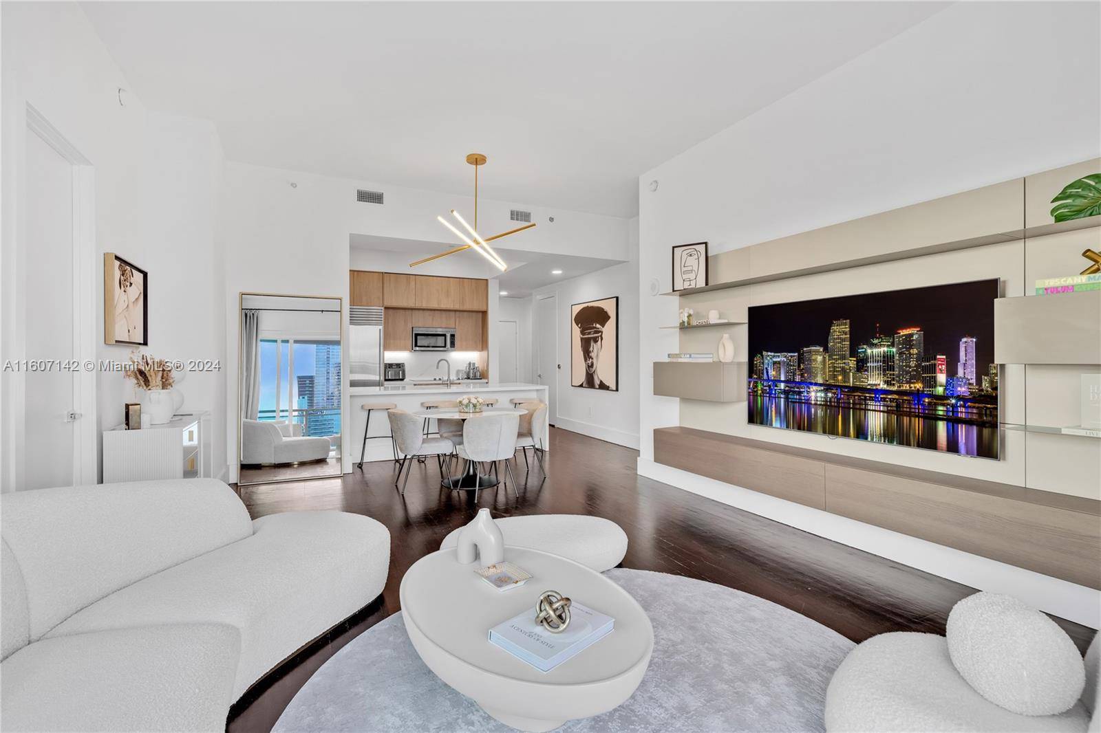 Miami, FL 33131,951 Brickell Ave #PH4111