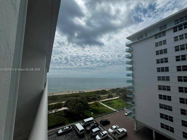 Surfside, FL 33154,9559 Collins Ave #S7-J