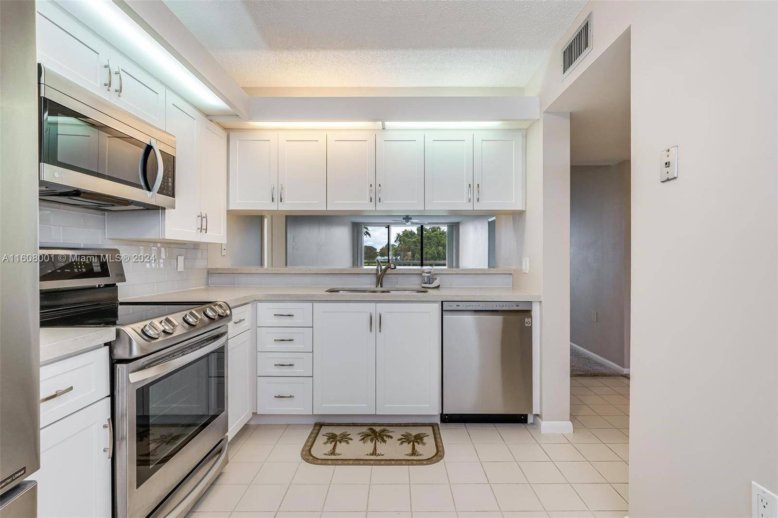 West Palm Beach, FL 33409,2461 Village Blvd #206