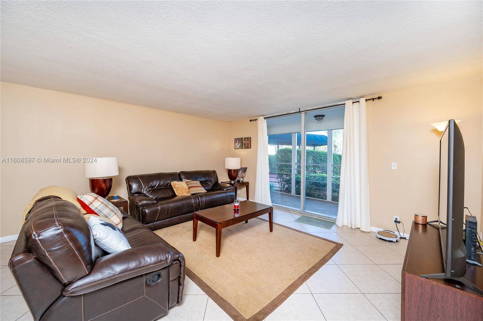 Hallandale Beach, FL 33009,100 Golden Isles Dr #104