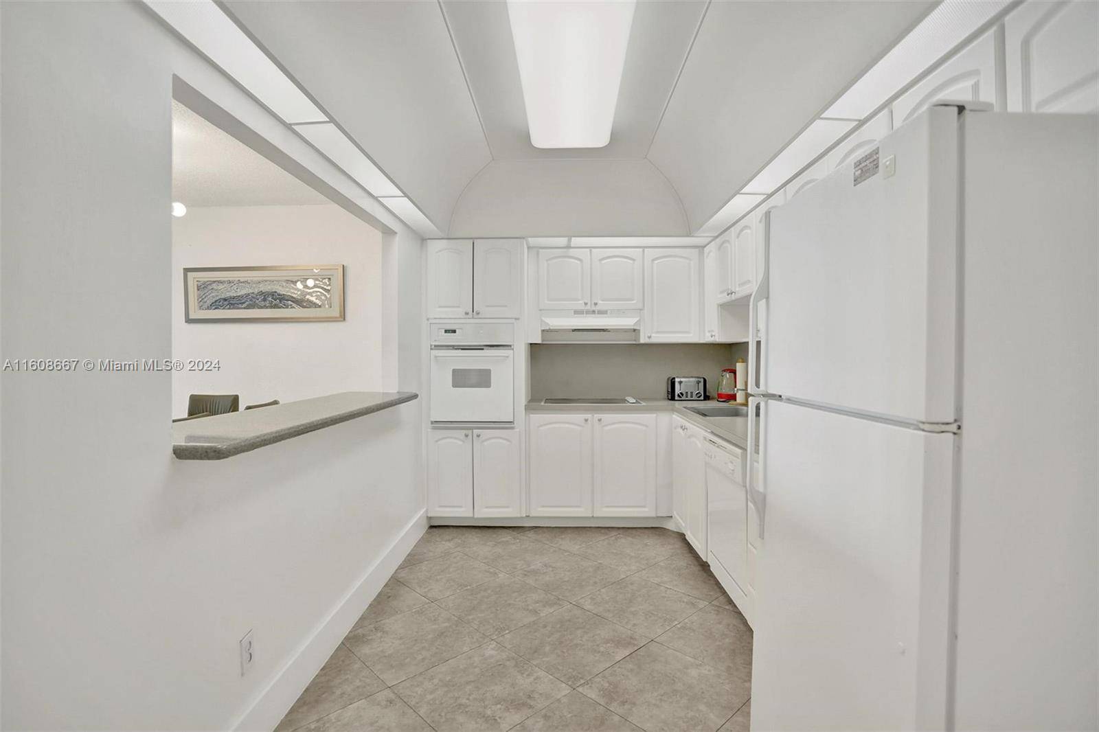 Sunny Isles Beach, FL 33160,19370 Collins Ave #311