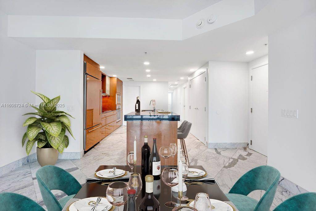 Miami Beach, FL 33140,3801 Collins Ave #505