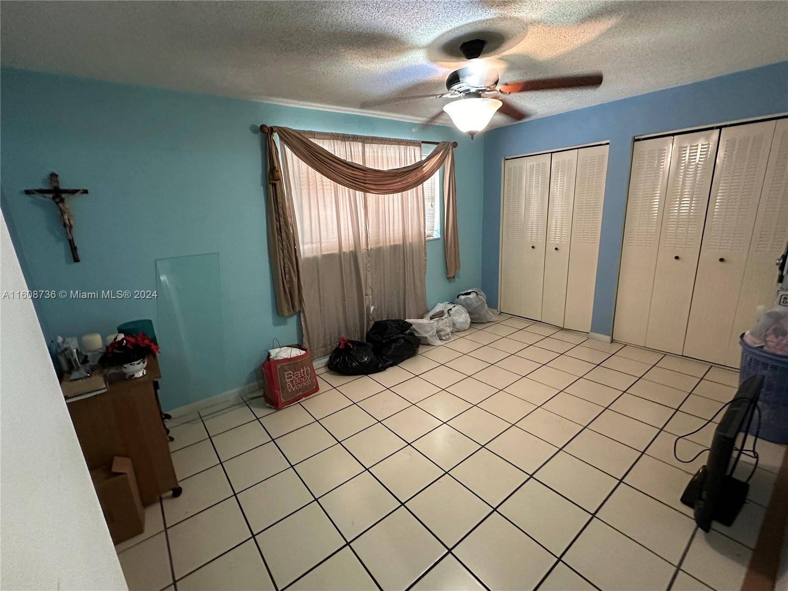 Hialeah, FL 33012,1990 W 56th St #1104