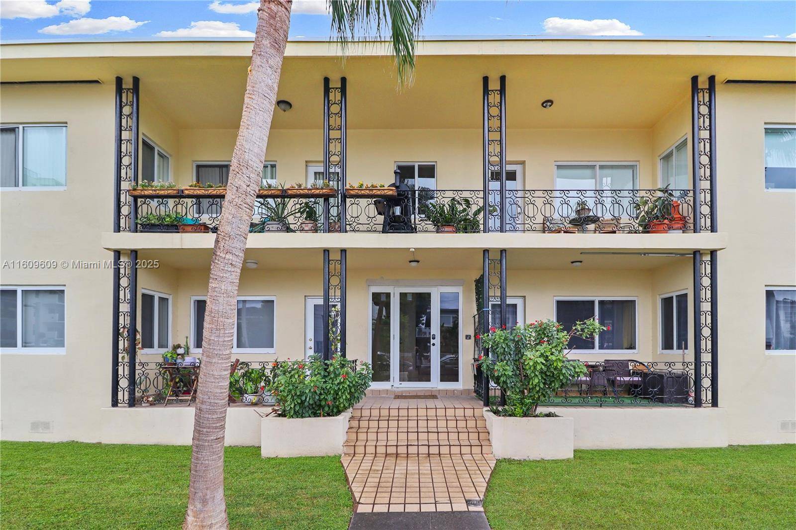 Miami Beach, FL 33139,1510 West Ave #4