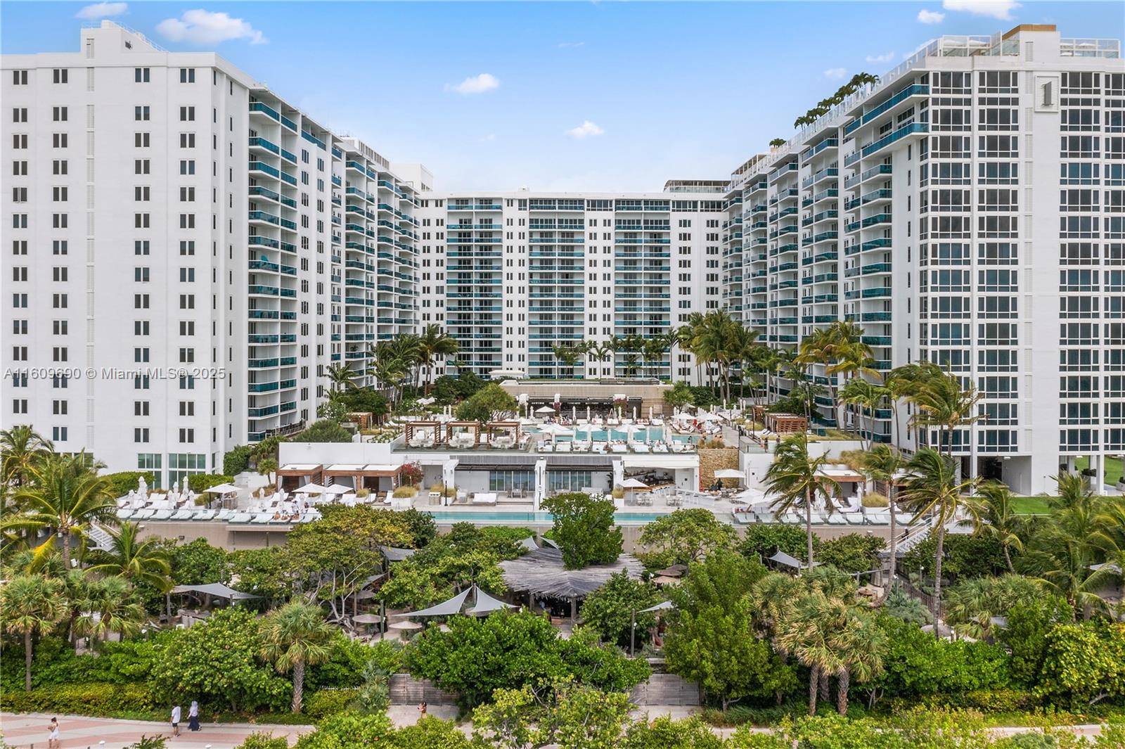 Miami Beach, FL 33139,2301 Collins Ave #523