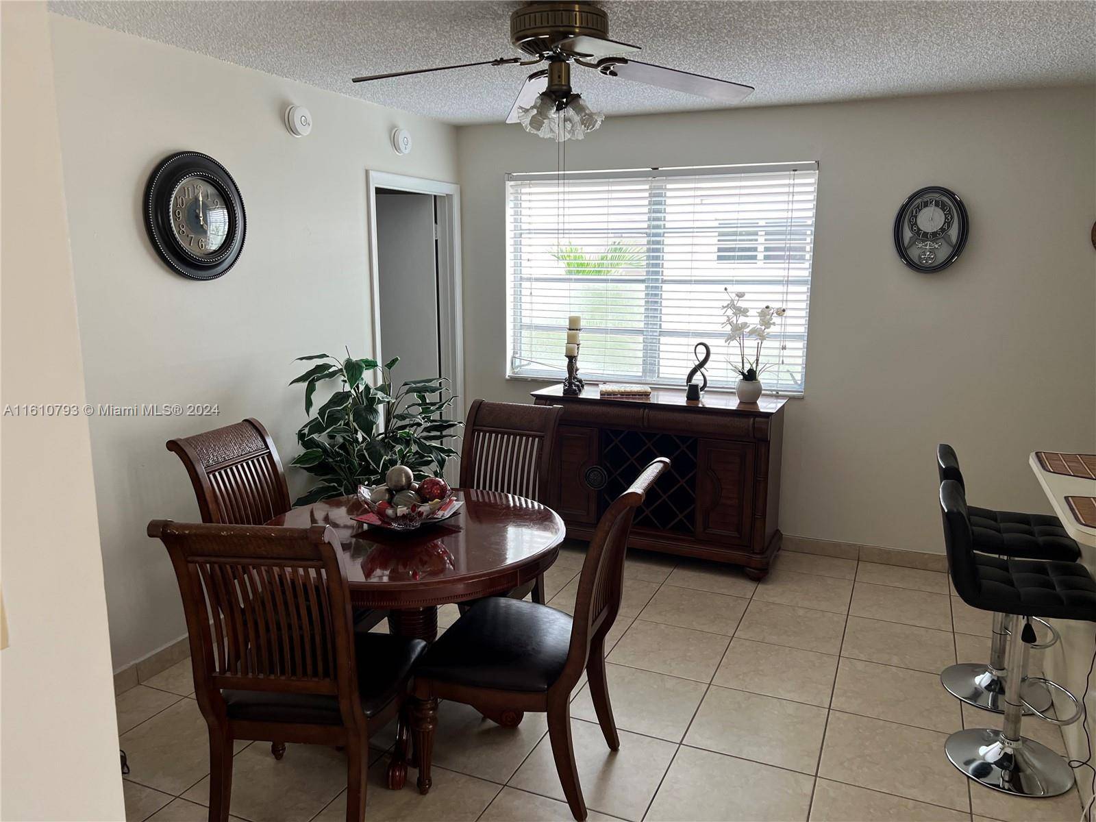 Unincorporated Dade, FL 33126,325 NW 72Av #206