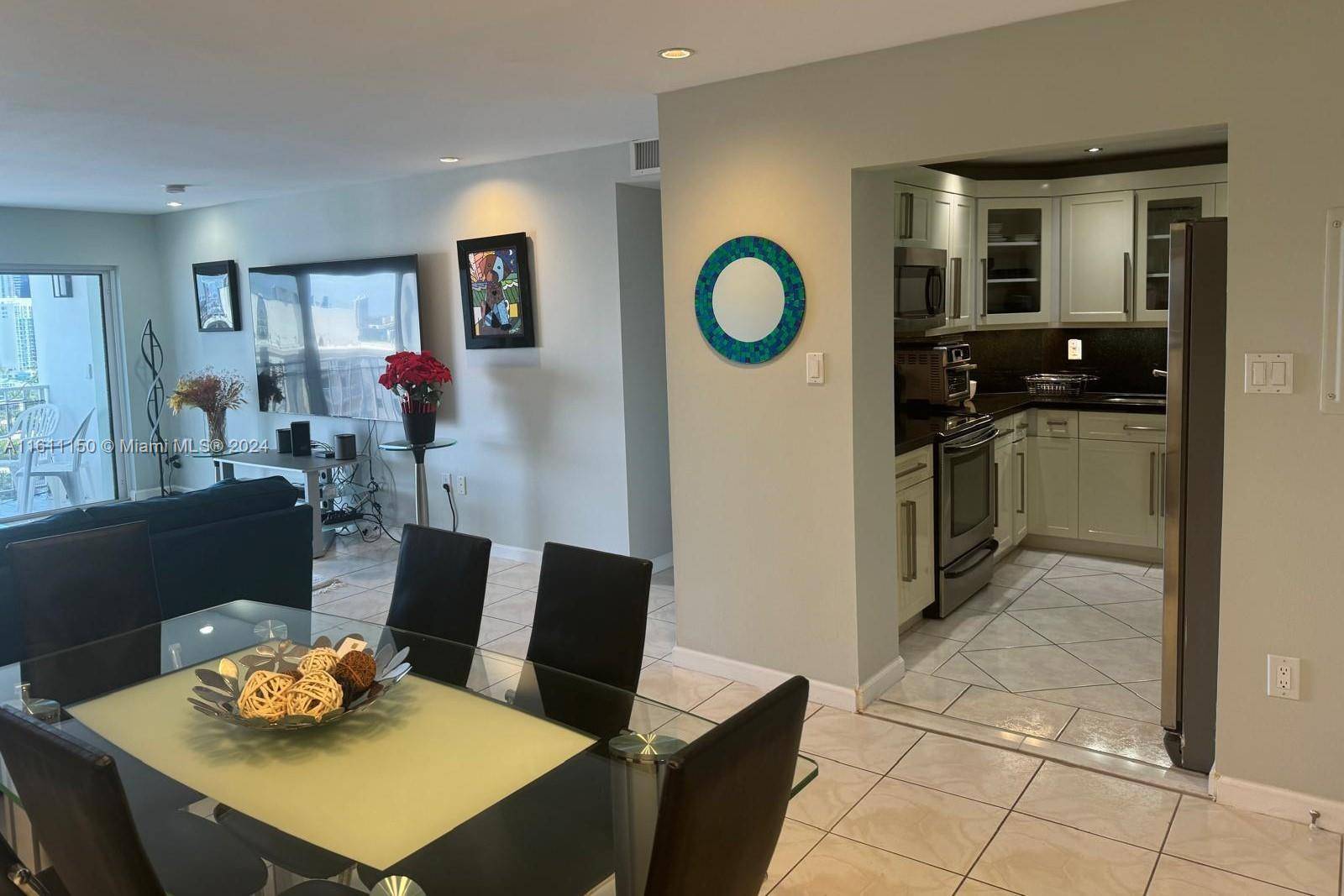 Sunny Isles Beach, FL 33160,500 Bayview Dr #1823