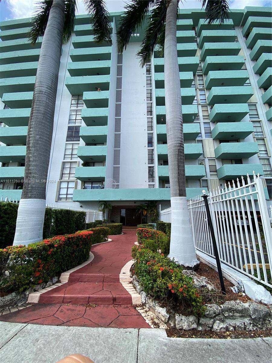 Hialeah, FL 33012,1825 W 44th Pl #508