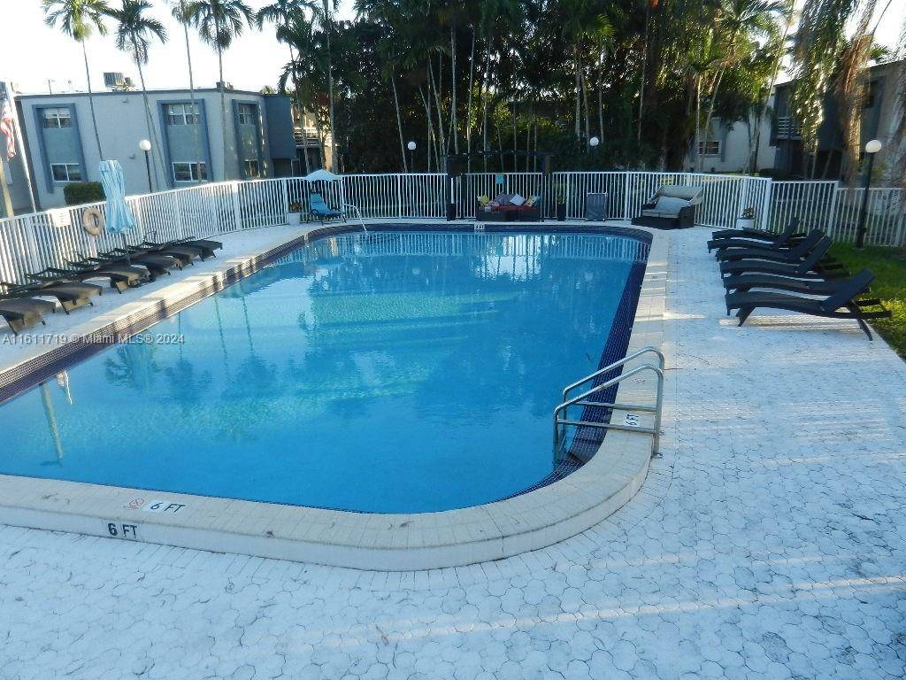Miami, FL 33174,8782 SW 12th St #207
