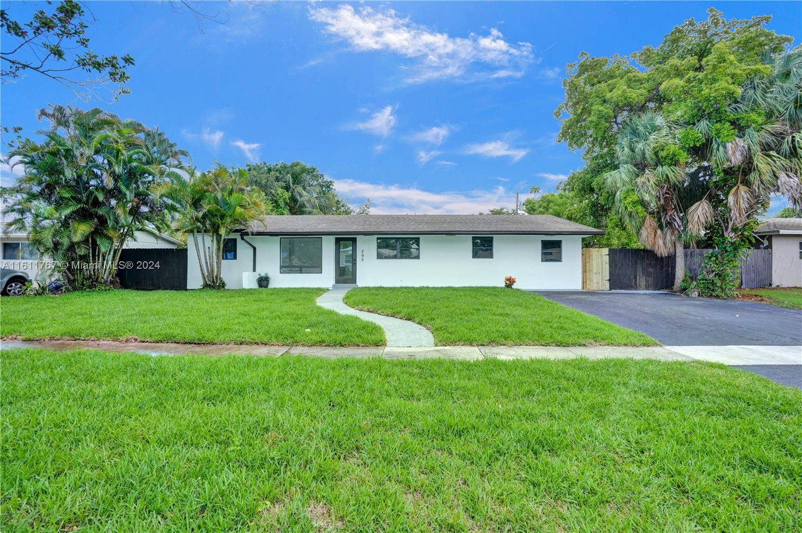 Deerfield Beach, FL 33064,590 NW 38th Pl