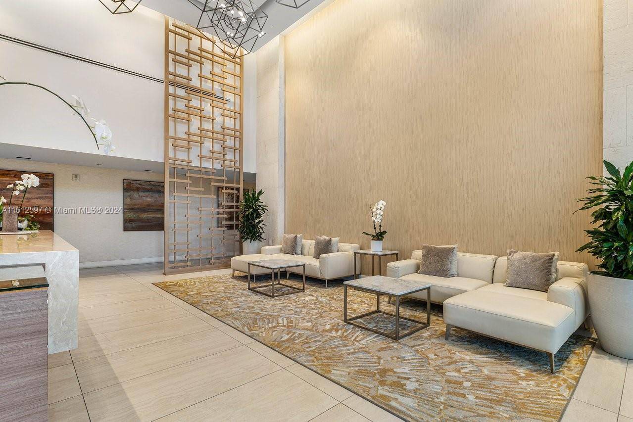 Singer Island, FL 33404,3100 N Ocean Dr #P-1506