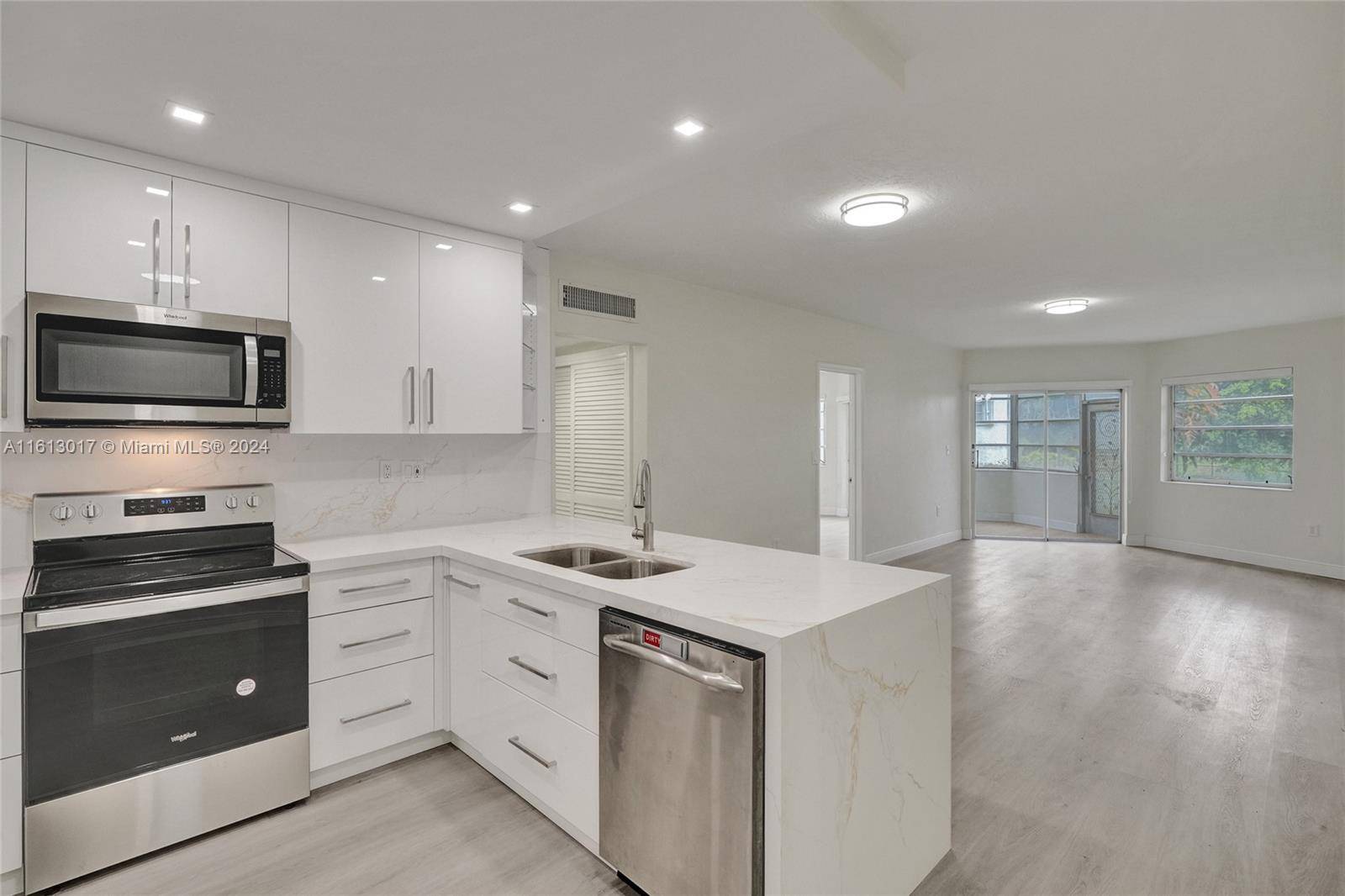 Miami, FL 33179,18720 NE 18th Ave #116
