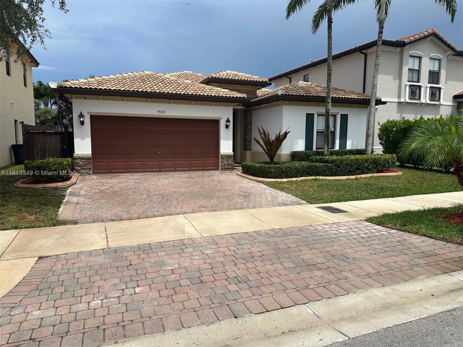 Miami, FL 33185,4381 SW 164th CT