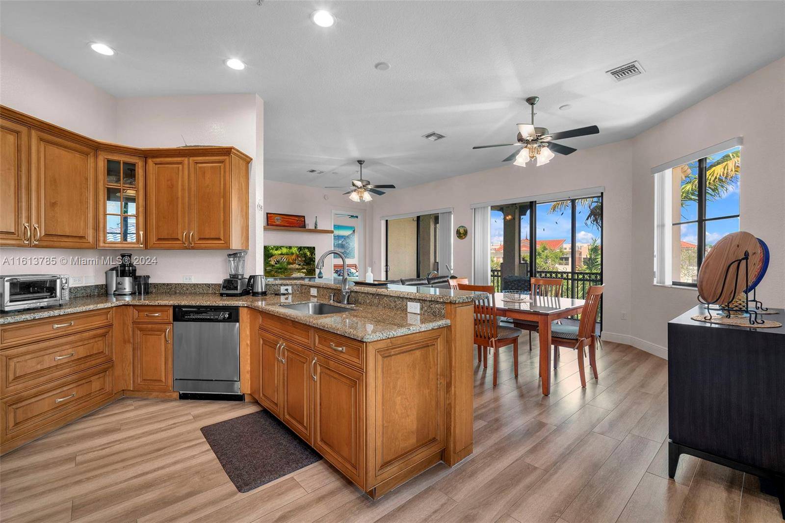 Sunrise, FL 33323,2955 NW 126th Ave #420-5