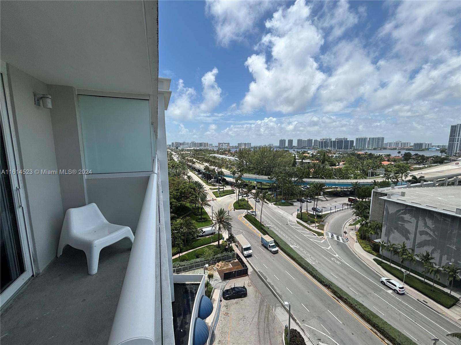 Sunny Isles Beach, FL 33160,19201 Collins Ave #934