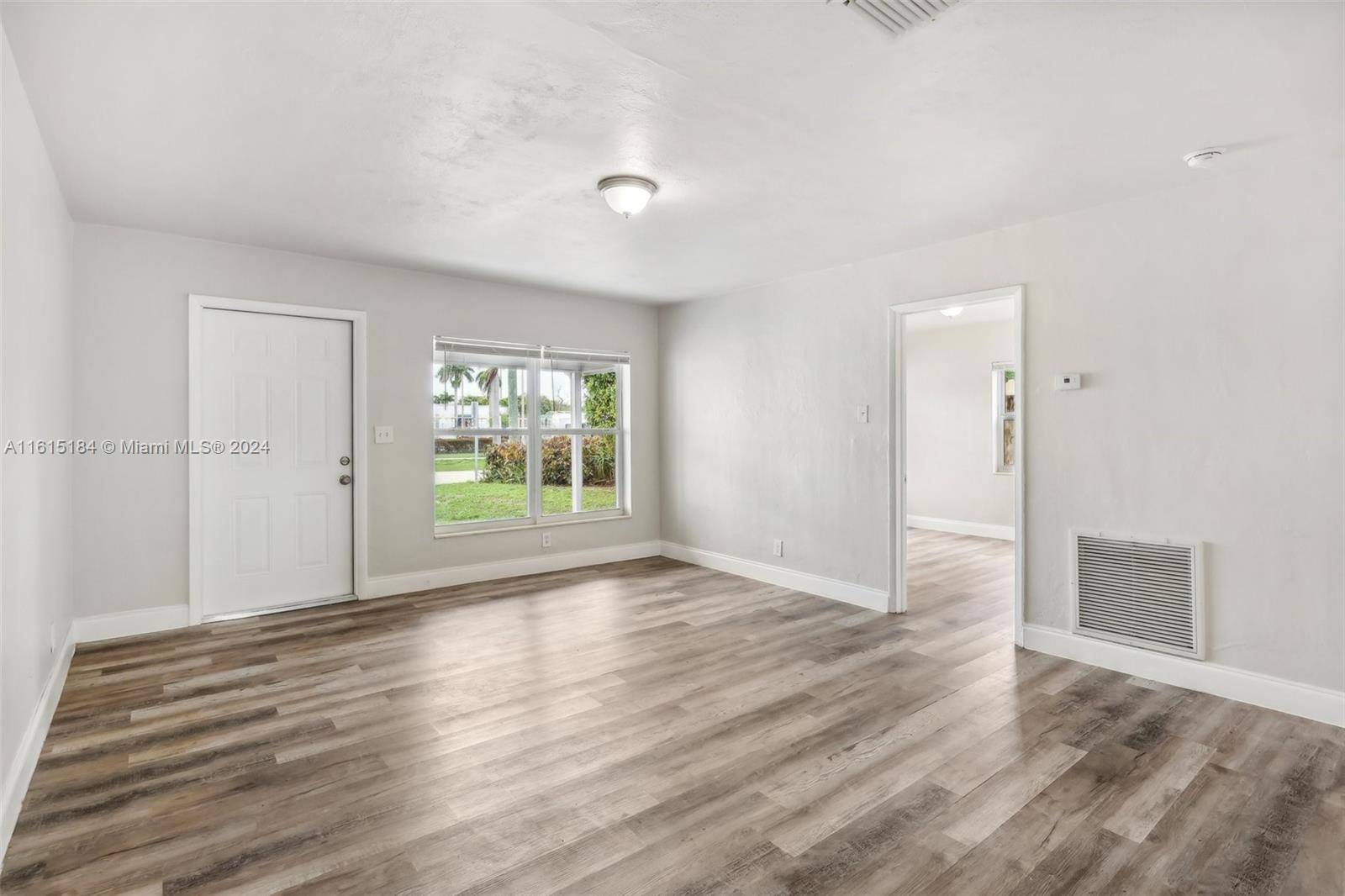 Oakland Park, FL 33334,350 NE 56th St