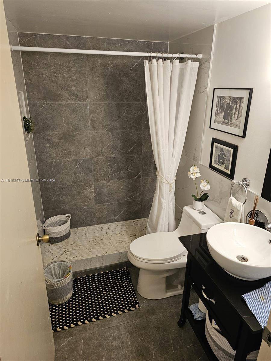 Miami, FL 33175,11780 SW 18th St #327-2