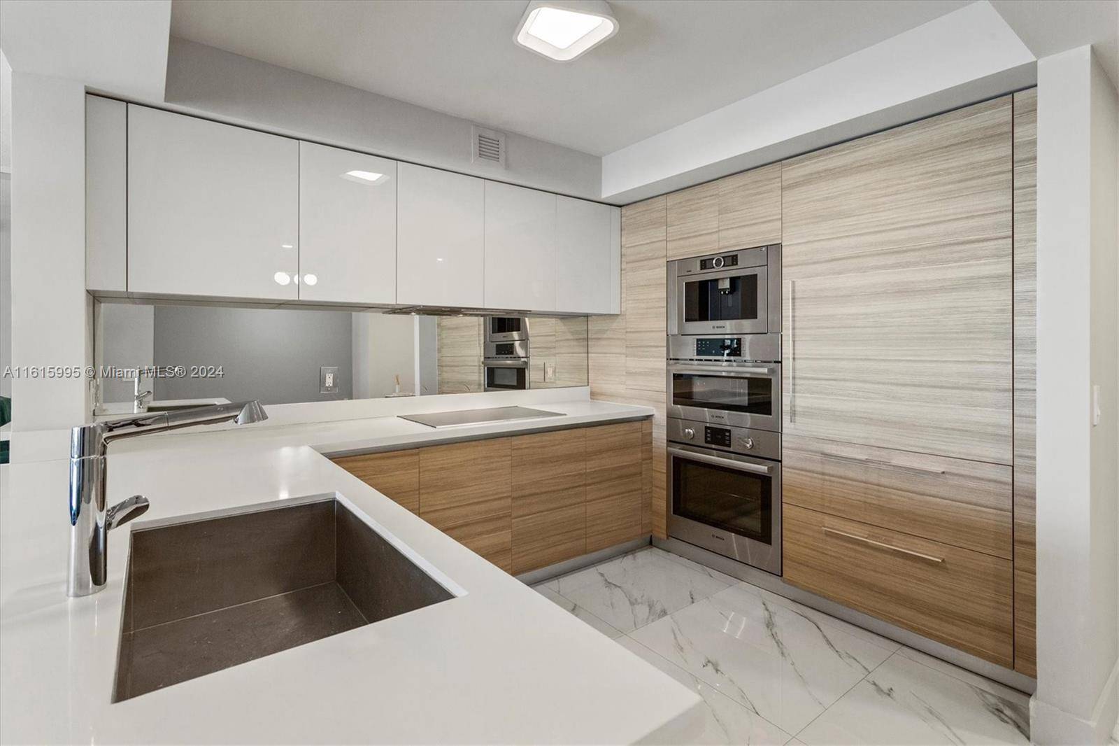 Sunny Isles Beach, FL 33160,330 Sunny Isles Blvd #5-705